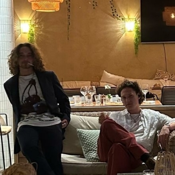 Insomniacs No Theme No Crap Share Show Saturday 12:30am - Picture 7 of 8